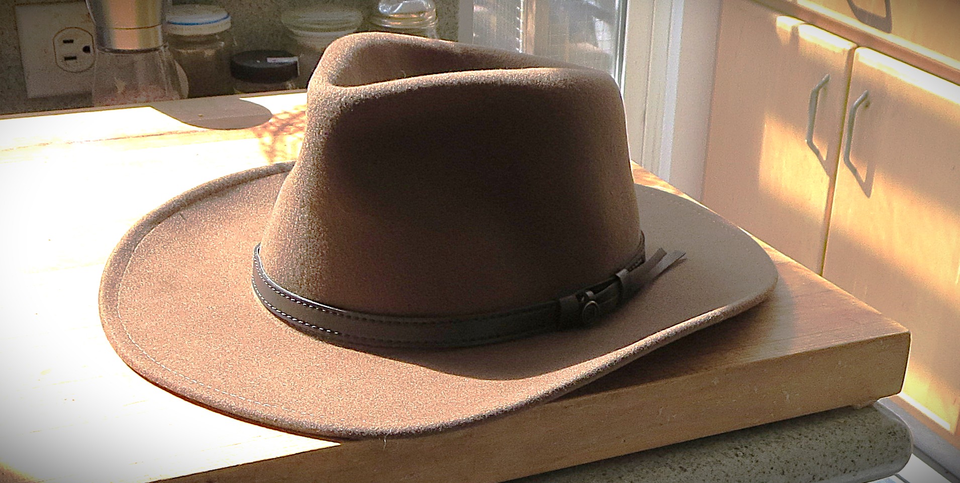 Outback Hat.JPG