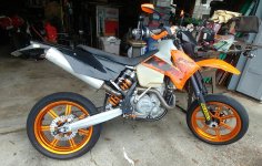 525EXC-SM3.jpg