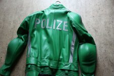 Polizei-Lederkomb.jpg